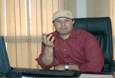 Al Massae: rachid nini dans son bureau
