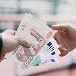 Salaire des hauts fonctionnaires en Algérie a augmenté en 2011