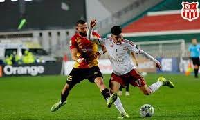 CR BELOUZDAD VS PARADOU AC: QUELLE CHAÎNE ET COMMENT VOIR LE MATCH